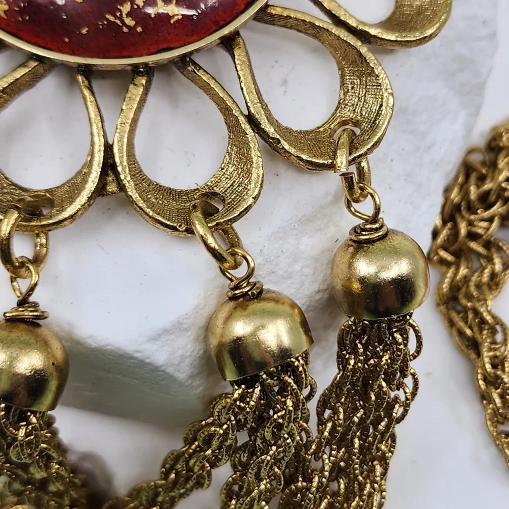 Gold Tone Red Cabochon Flower Tassel Pendant Necklace Vintage Statement Boho
